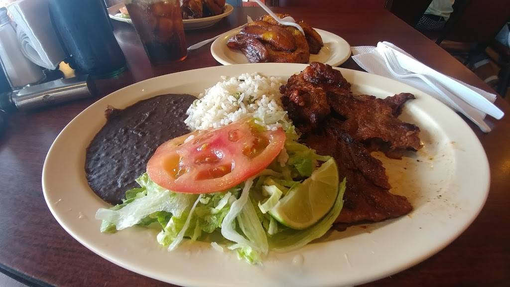 Pupuseria Lilian | restaurant | 2410 W Miller Rd, Garland, TX 75041, USA | 9728402952 OR +1 972-840-2952