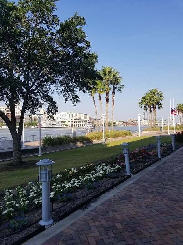 Savannah Riverboat Cruises | restaurant | 9 E River St, Savannah, GA 31401, USA | 9122326404 OR +1 912-232-6404