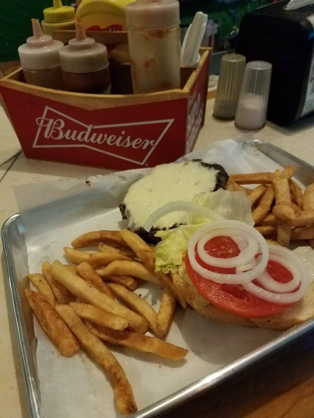 Big Dog Station | restaurant | 3148 NE 12th Ave, Oakland Park, FL 33334, USA | 9545614304 OR +1 954-561-4304