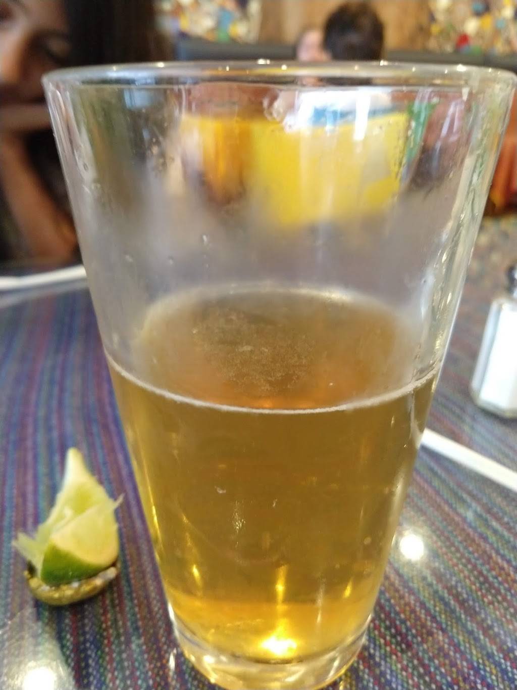 Quemoles Tamales y antojitos La Tia | restaurant | 4619 East Cesar E Chavez Avenue, Los Angeles, CA 90022, USA | 3232637842 OR +1 323-263-7842