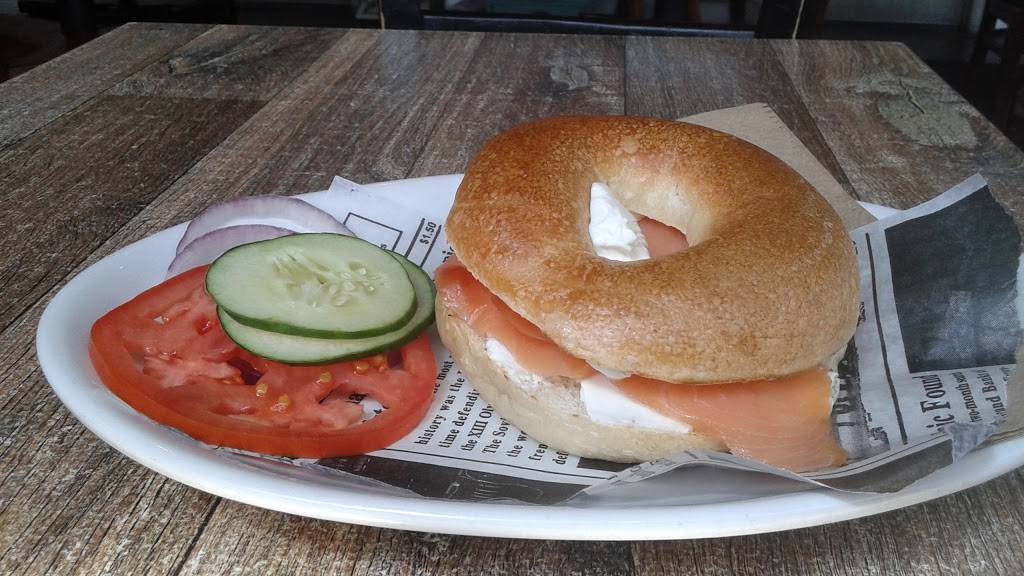 Robust Coffee Lounge | cafe | 6300 S Woodlawn Ave, Chicago, IL 60637, USA | 7738914240 OR +1 773-891-4240