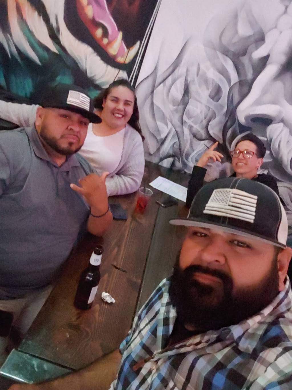 915 Vibes | restaurant | 10780 Pebble Hills Blvd, El Paso, TX 79935, USA | 9154780001 OR +1 915-478-0001