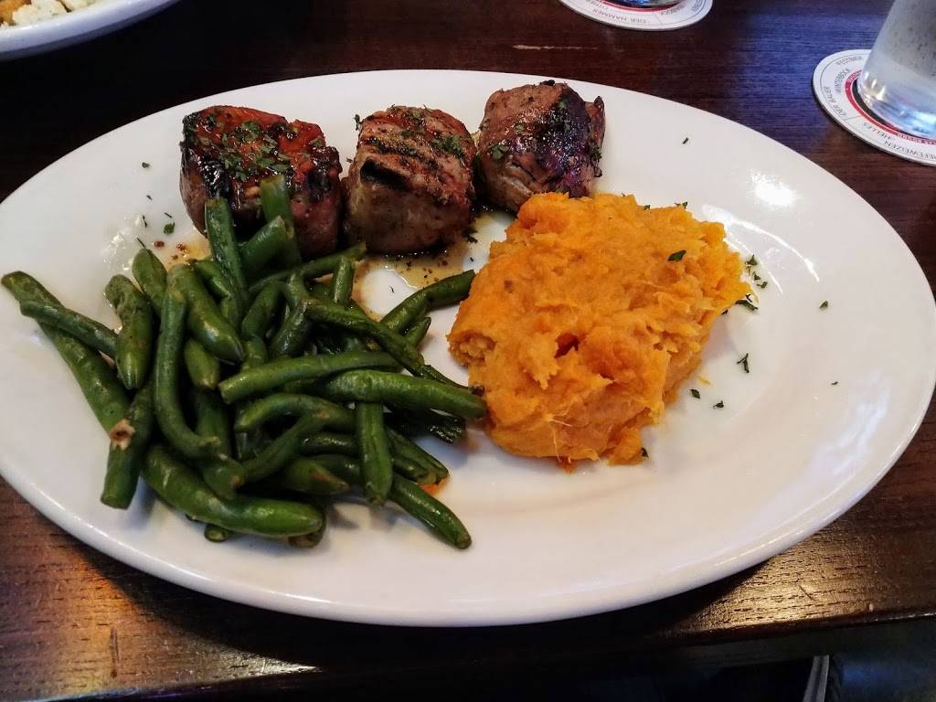 Nick and Jakes Shawnee | restaurant | 22220 Midland Dr, Shawnee, KS 66226, USA | 9139148535 OR +1 913-914-8535