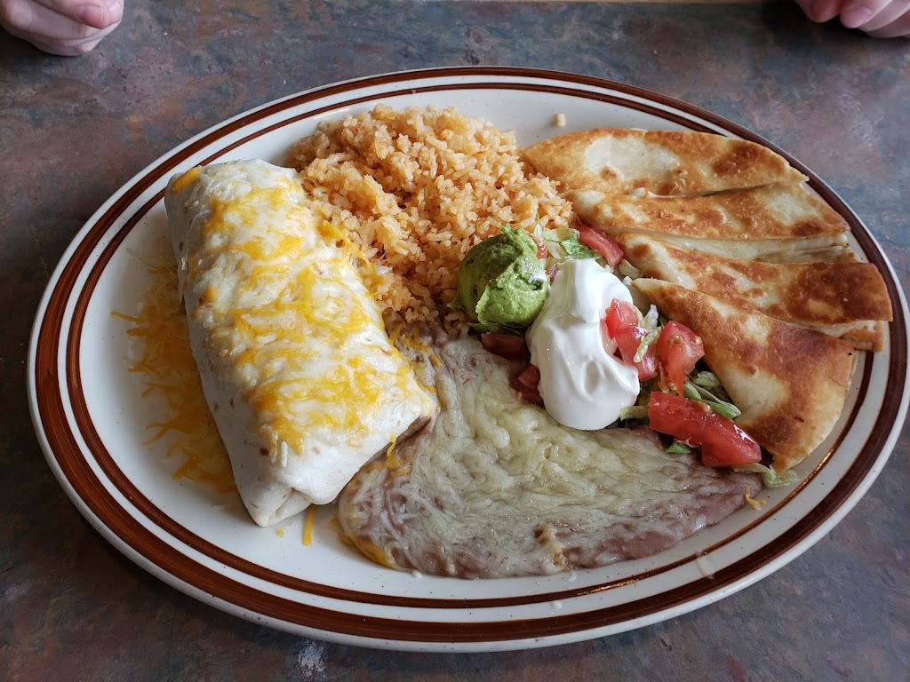 Julios Grill | restaurant | 37314 CA-299, Burney, CA 96013, USA | 5303353338 OR +1 530-335-3338