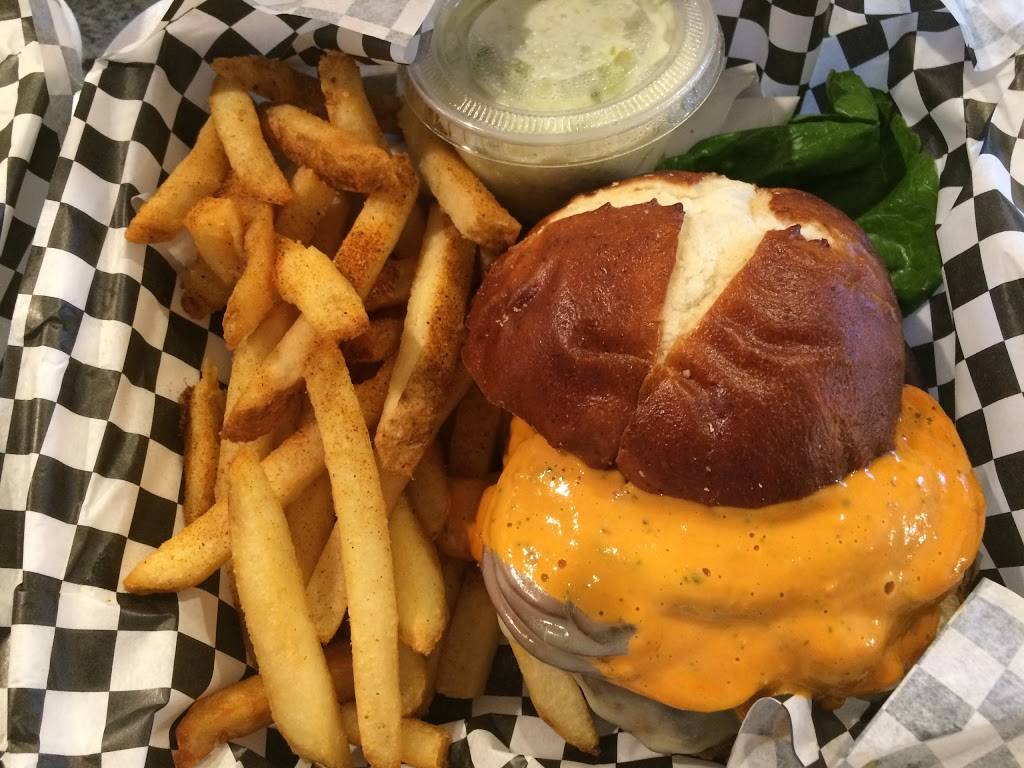 Illusion Cafe Inc | cafe | 659 N Wolf Rd, Des Plaines, IL 60016, USA | 8472962233 OR +1 847-296-2233