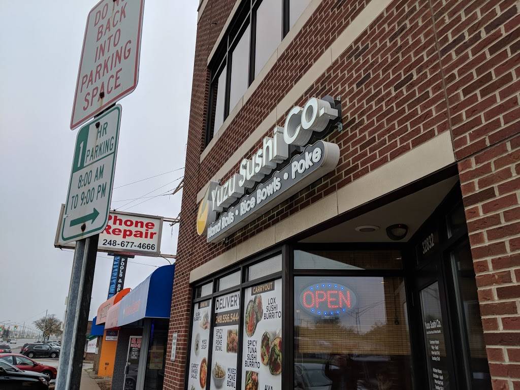 Yuzu Sushi Burritos & Poke Bowls Bubble Tea | restaurant | 32832 Woodward Ave, Royal Oak, MI 48073, USA | 2485565444 OR +1 248-556-5444