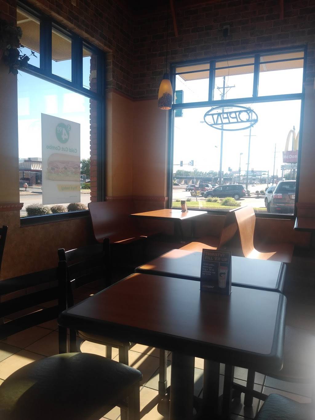 Subway Restaurants | restaurant | 1501 W 7th St, Joplin, MO 64801, USA | 4177829292 OR +1 417-782-9292