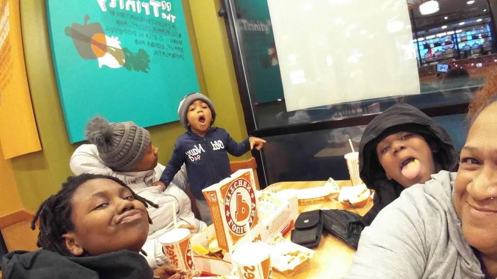 Popeyes Louisiana Kitchen | restaurant | 9085 Middleford Rd, Seaford, DE 19973, USA | 3026294150 OR +1 302-629-4150