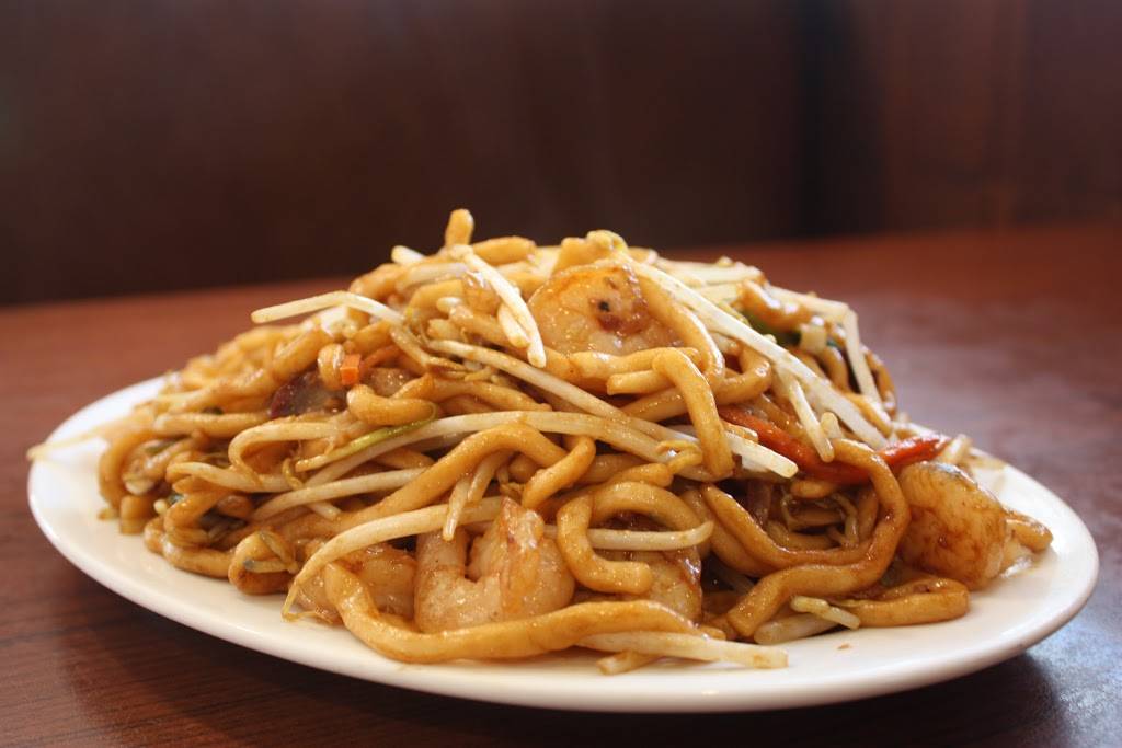 Golden Wheel Restaurant | restaurant | 6725 Trans-Canada Hwy, Peterborough, ON K9J 6Z9, Canada | 7057496838 OR +1 705-749-6838