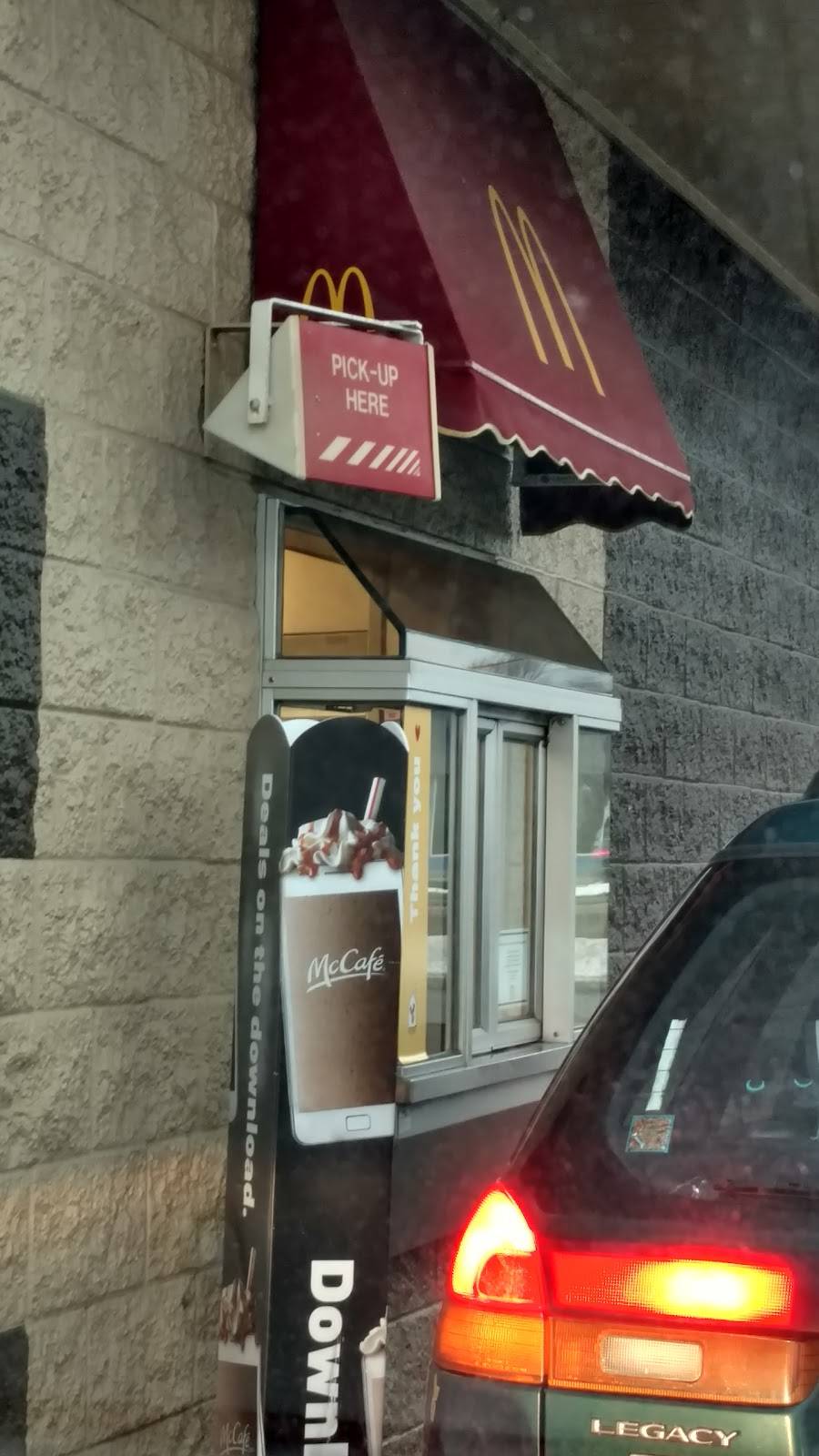 McDonalds | cafe | 3586 E Apple Ave, Muskegon, MI 49442, USA | 2317678523 OR +1 231-767-8523