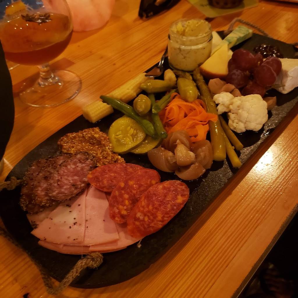 The Hamilton | restaurant | 4029 Hamilton Ave, Cincinnati, OH 45223, USA | 5135419200 OR +1 513-541-9200