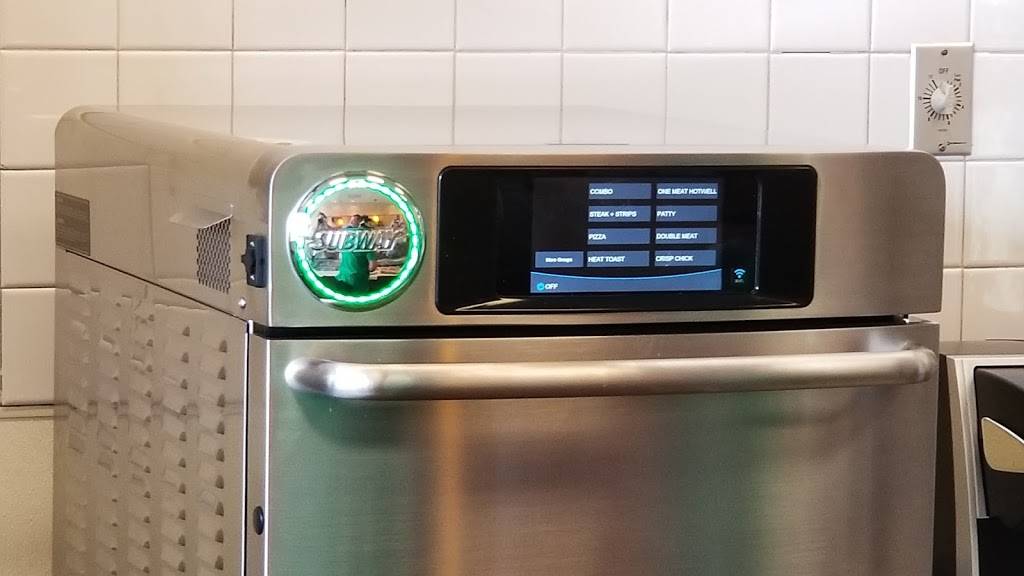 Subway Restaurants | restaurant | behind Valvoline, 1466 E Foothill Blvd suite # p, Upland, CA 91786, USA | 9099818829 OR +1 909-981-8829