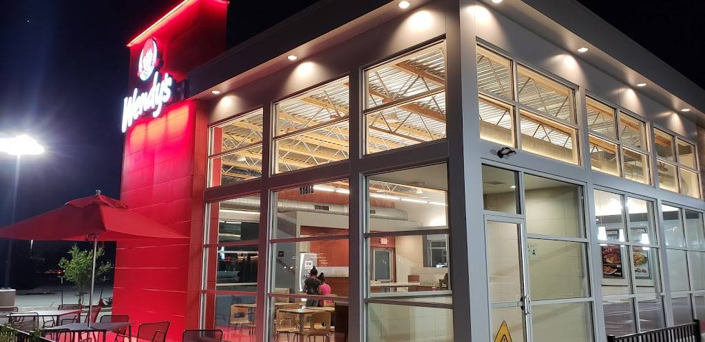 Wendys | restaurant | 11511 Shadow Creek Pkwy, Pearland, TX 77584, USA | 8322847268 OR +1 832-284-7268