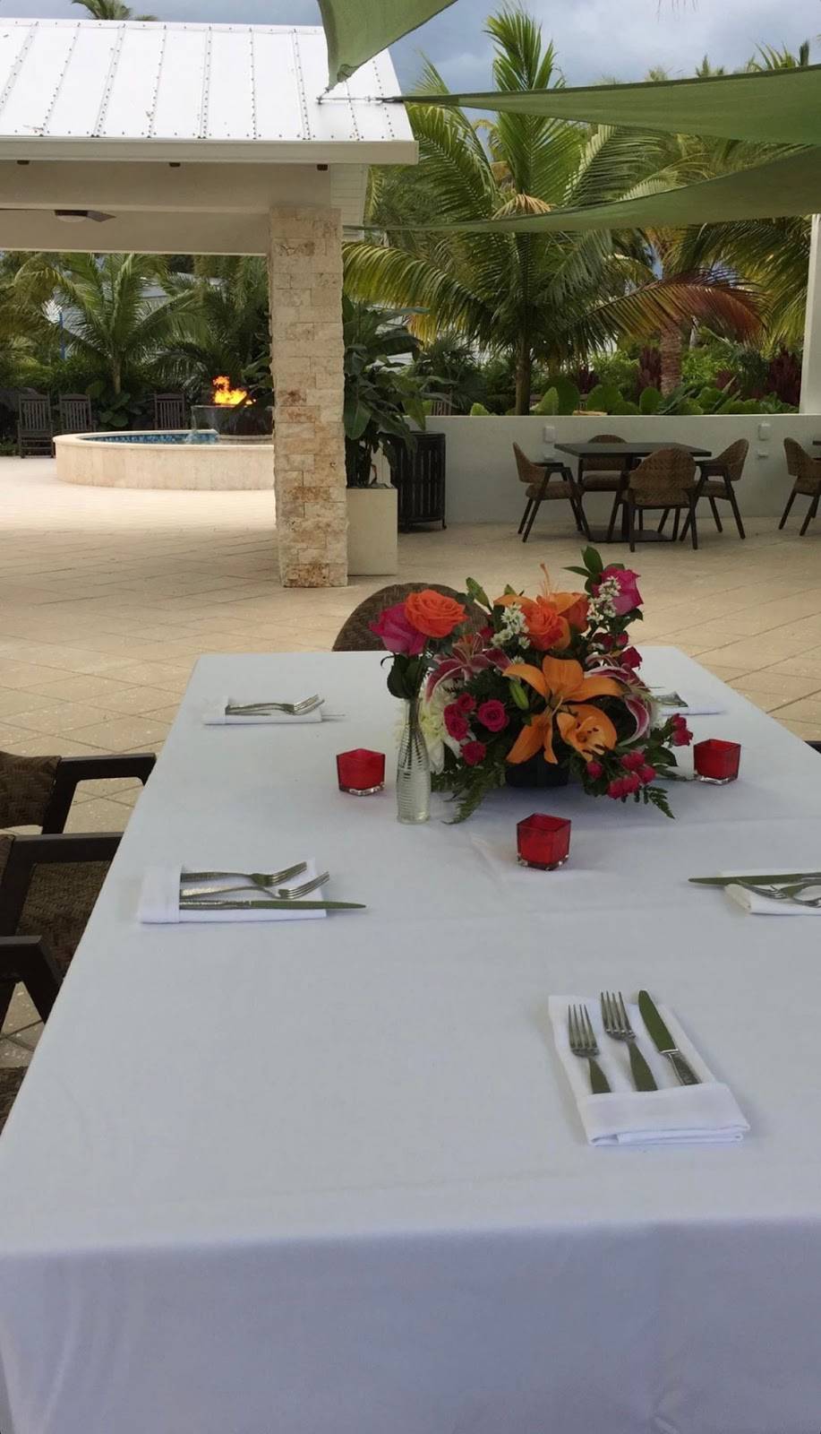 Elements Lounge & Restaurant | restaurant | 82100 Overseas Hwy, Islamorada, FL 33036, USA | 3056642031 OR +1 305-664-2031