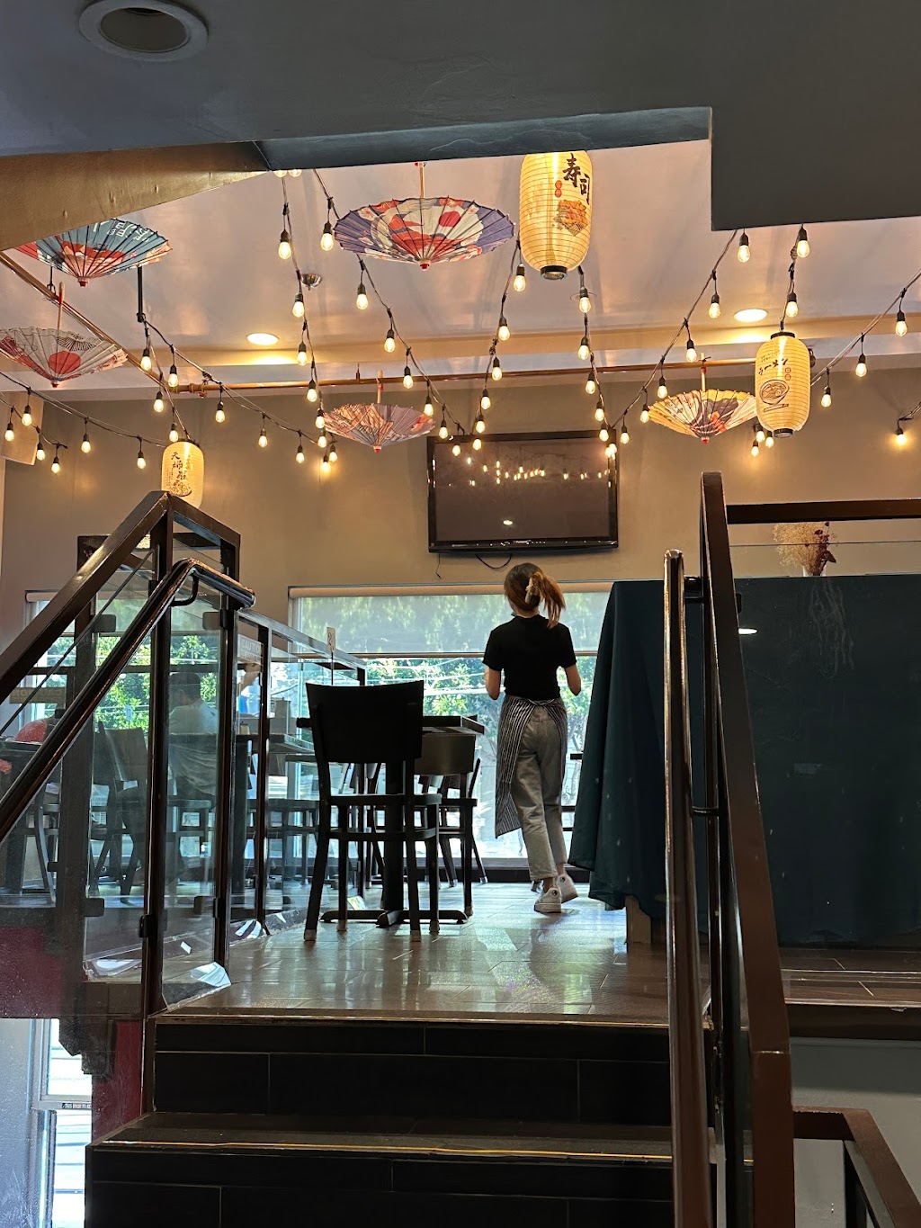 HULU WA CHINA BISTRO | meal delivery | 3970 17th St, San Francisco, CA 94114, USA | 4156587877 OR +1 415-658-7877