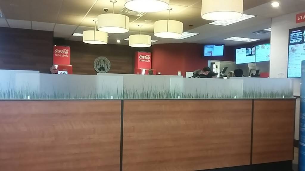 Wendys | restaurant | 1124 Chemong Rd Rr #1, Peterborough, ON K9J 6X2, Canada | 7057457629 OR +1 705-745-7629