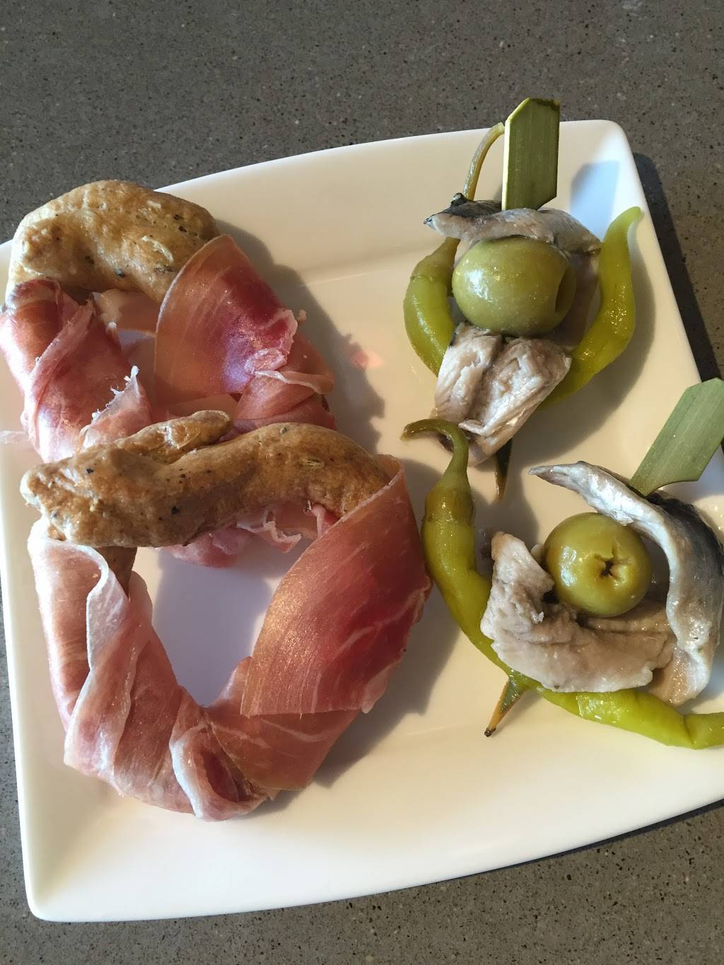 Aperitivo | restaurant | 435 Ionia Ave SW, Grand Rapids, MI 49503, USA | 6162597045 OR +1 616-259-7045