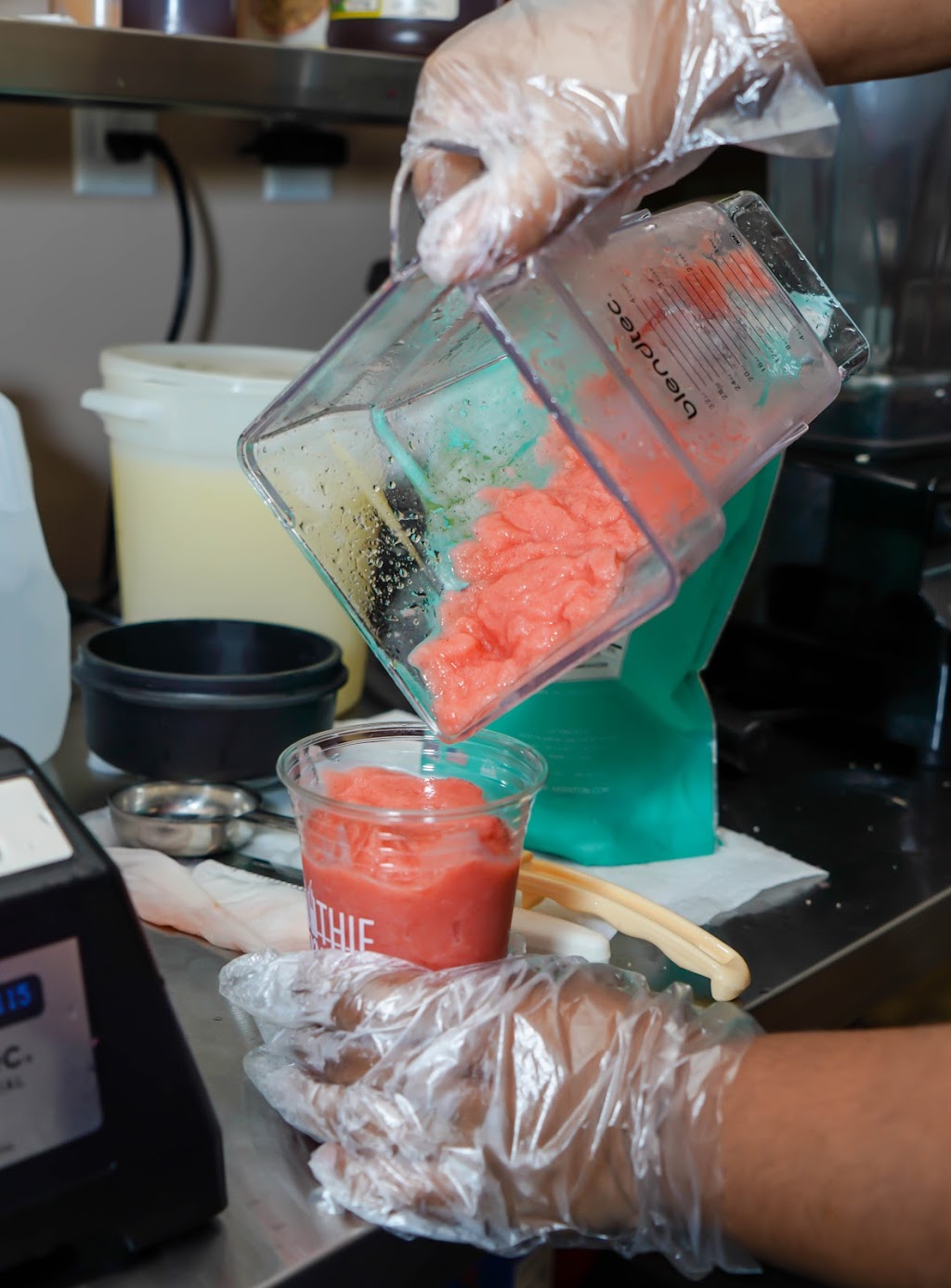 Smoothie Me Please | restaurant | 2635 Broadway Ave, Riviera Beach, FL 33404, USA | 5614298002 OR +1 561-429-8002