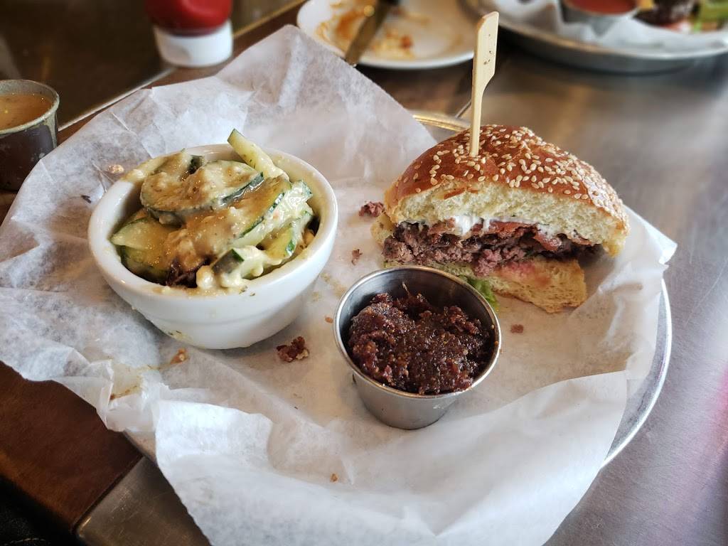 Sesame Burgers & Beer | restaurant | 4726 Spruill Ave, North Charleston, SC 29405, USA | 8435544903 OR +1 843-554-4903