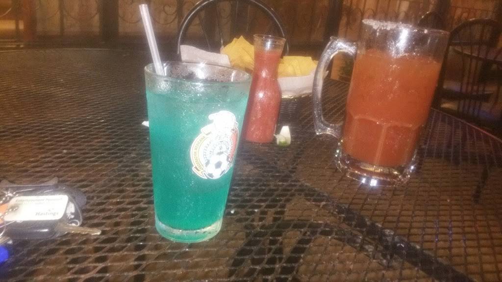 Los Alamos Mexican Bar and Grill | restaurant | 586 S College St, Winchester, TN 37398, USA | 9319677007 OR +1 931-967-7007