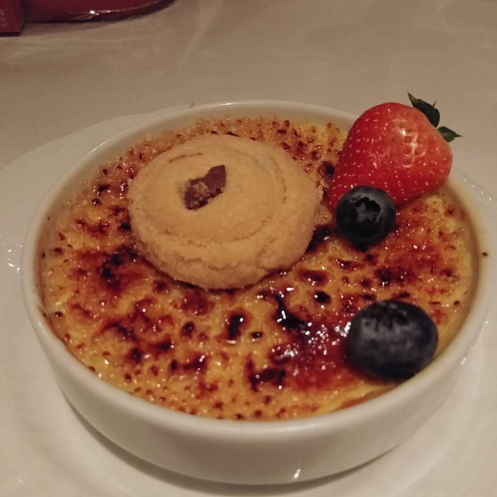 The Carriage House Restaurant | restaurant | 2101 Old Lakeshore Rd, Burlington, ON L7R 1A4, Canada | 9056347723 OR +1 905-634-7723