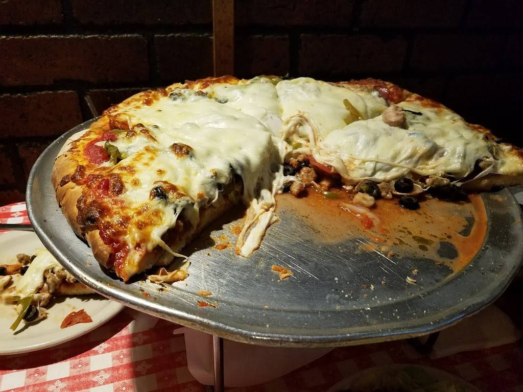 Filippis Pizza Grotto Escondido | restaurant | 114 W Grand Ave, Escondido, CA 92025, USA | 7607472650 OR +1 760-747-2650