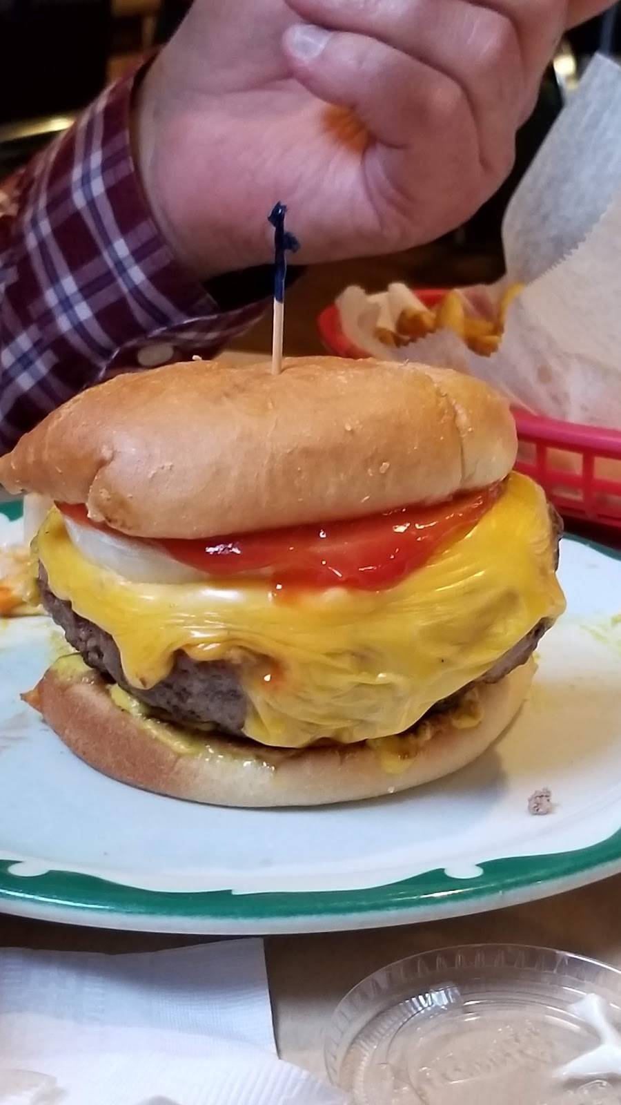 Port Hope Hotel | restaurant | 4405 Main St, Port Hope, MI 48468, USA | 9894284808 OR +1 989-428-4808