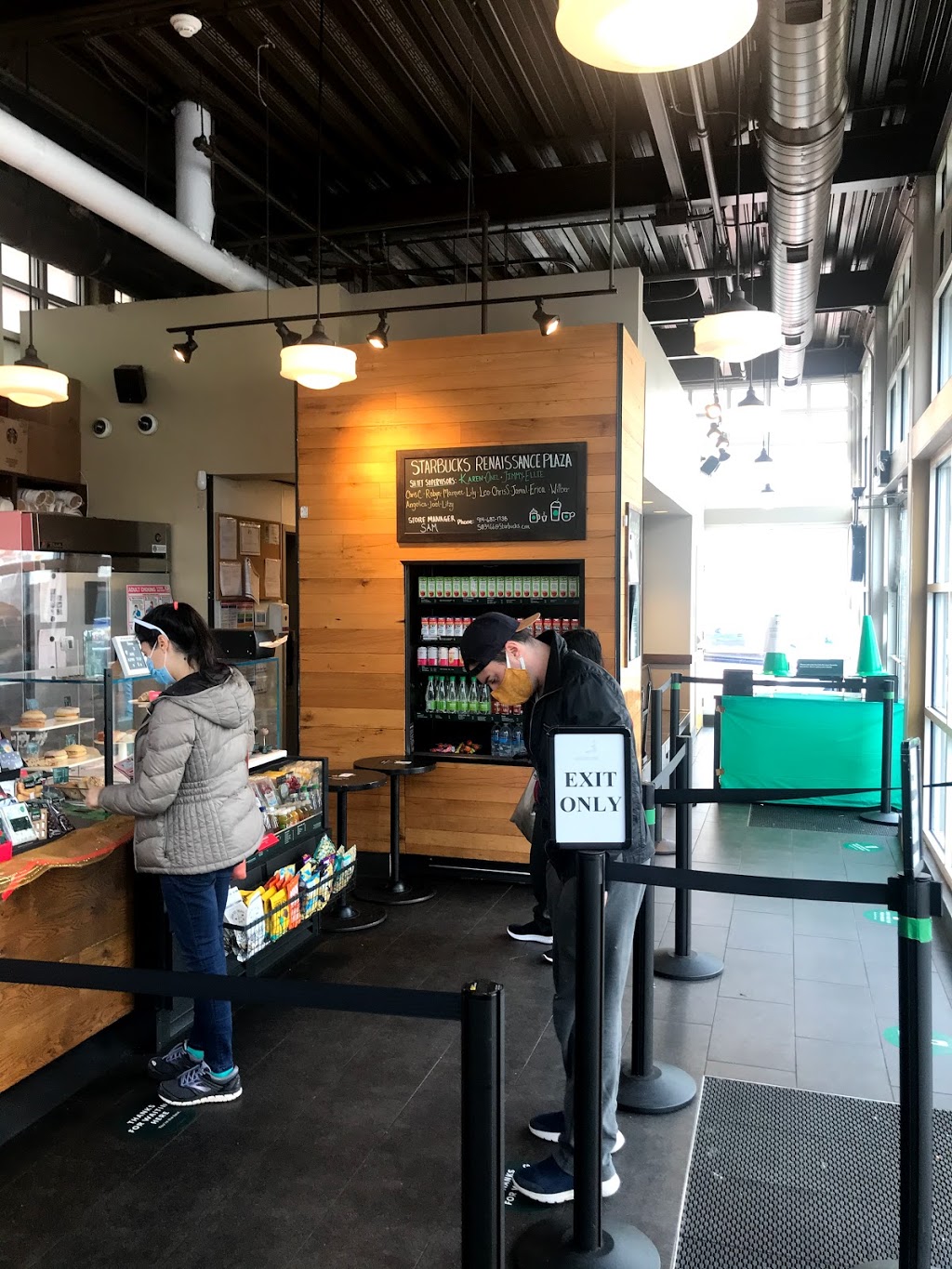 Starbucks | cafe | 200 Main St, White Plains, NY 10601, USA | 9146821738 OR +1 914-682-1738