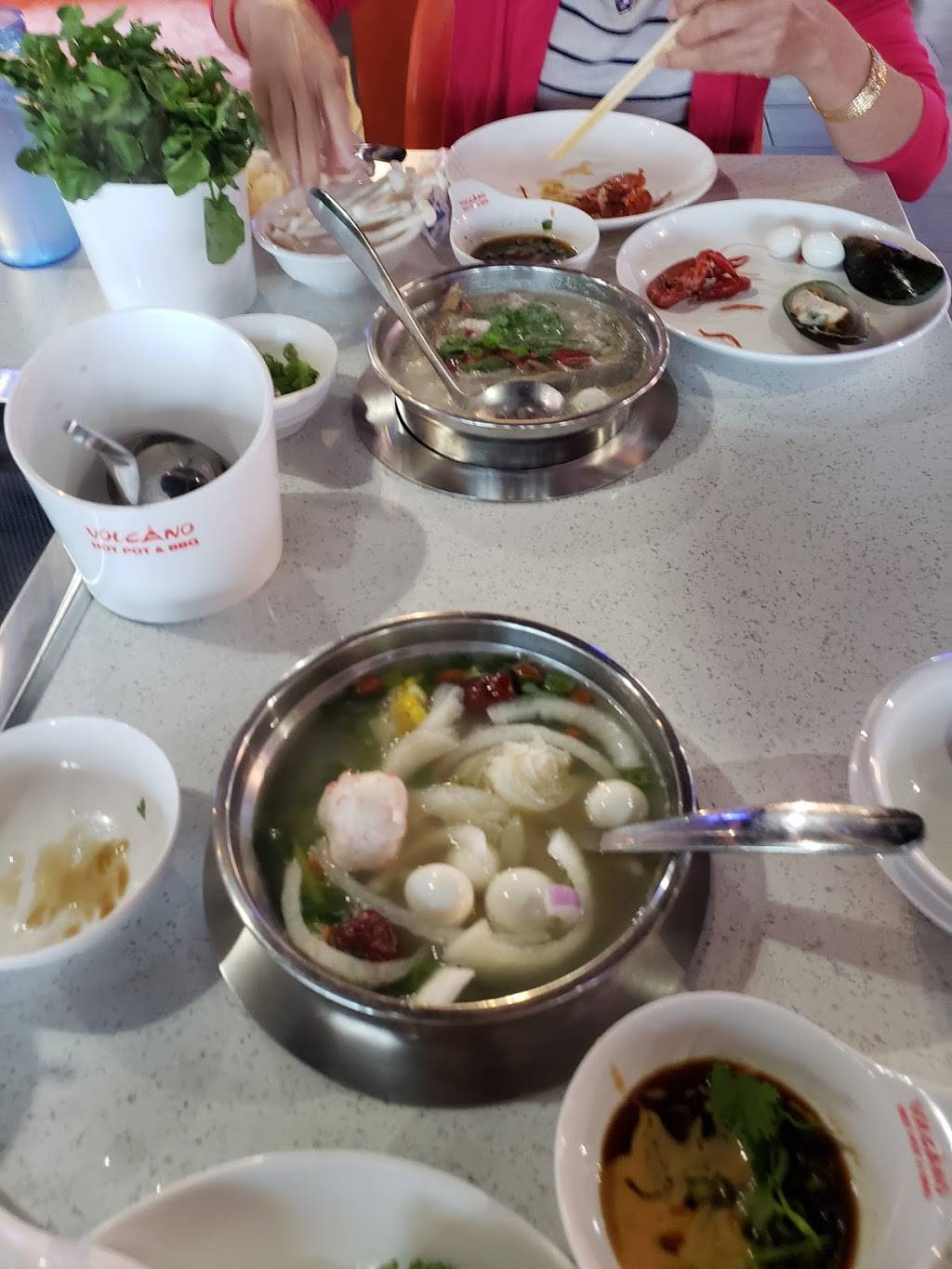 volcano hot pot & bbq | restaurant | 5877 W Irlo Bronson Memorial Hwy, Kissimmee, FL 34746, USA | 4079865559 OR +1 407-986-5559