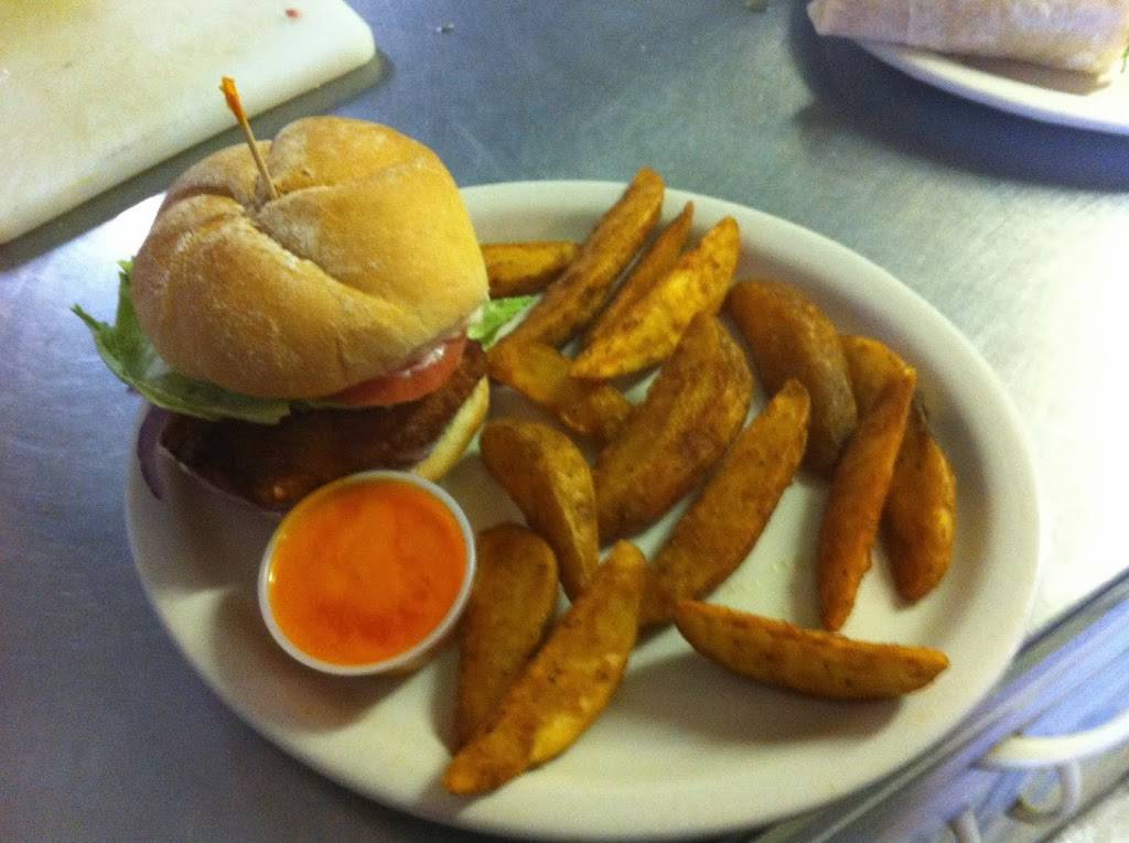 Driveway Inn | restaurant | 4169 NY-3, Fulton, NY 13069, USA | 3155932575 OR +1 315-593-2575