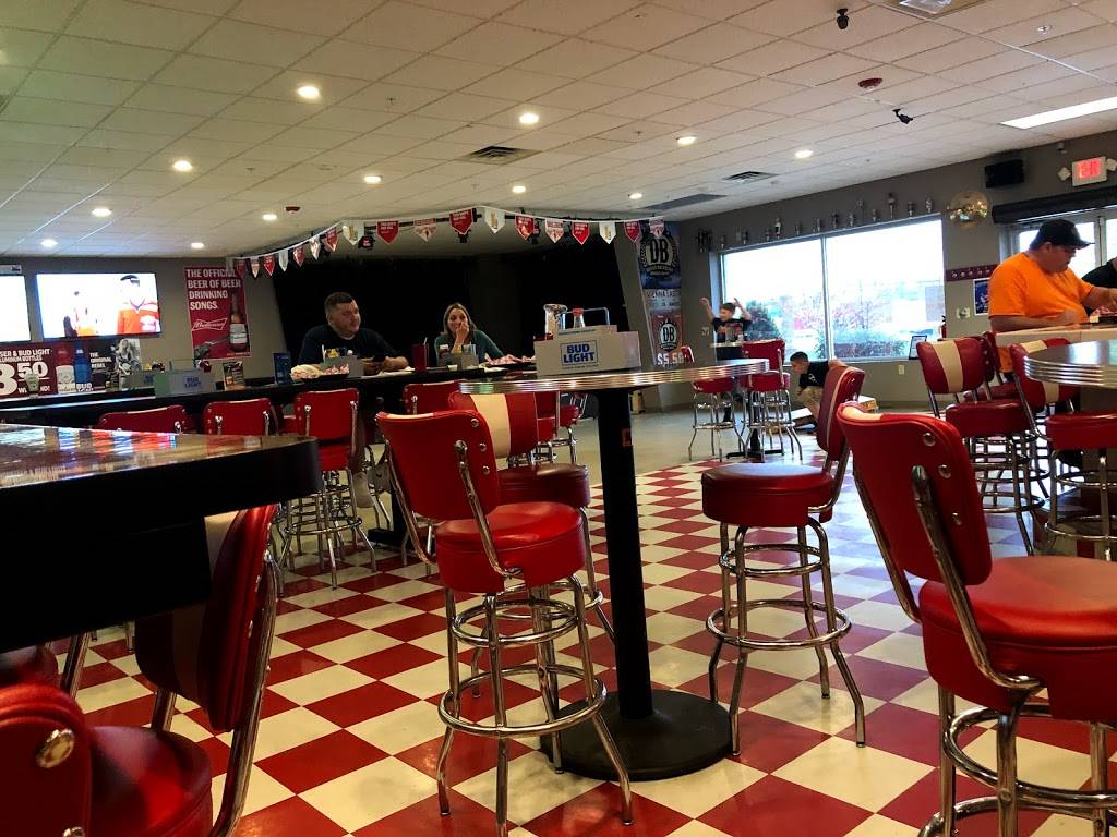 Backseat Bar and Grill | restaurant | 104 Full House Dr, Winchester, VA 22603, USA | 5406659033 OR +1 540-665-9033