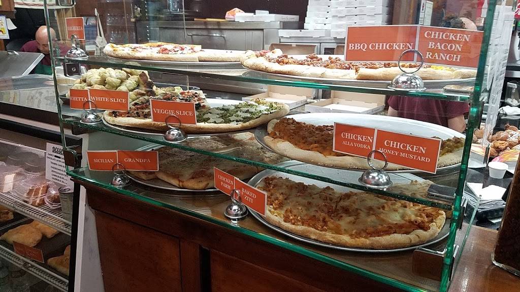 Giovannis Pizza | restaurant | 1009 Little E Neck Rd, West Babylon, NY 11704, USA | 6316699507 OR +1 631-669-9507