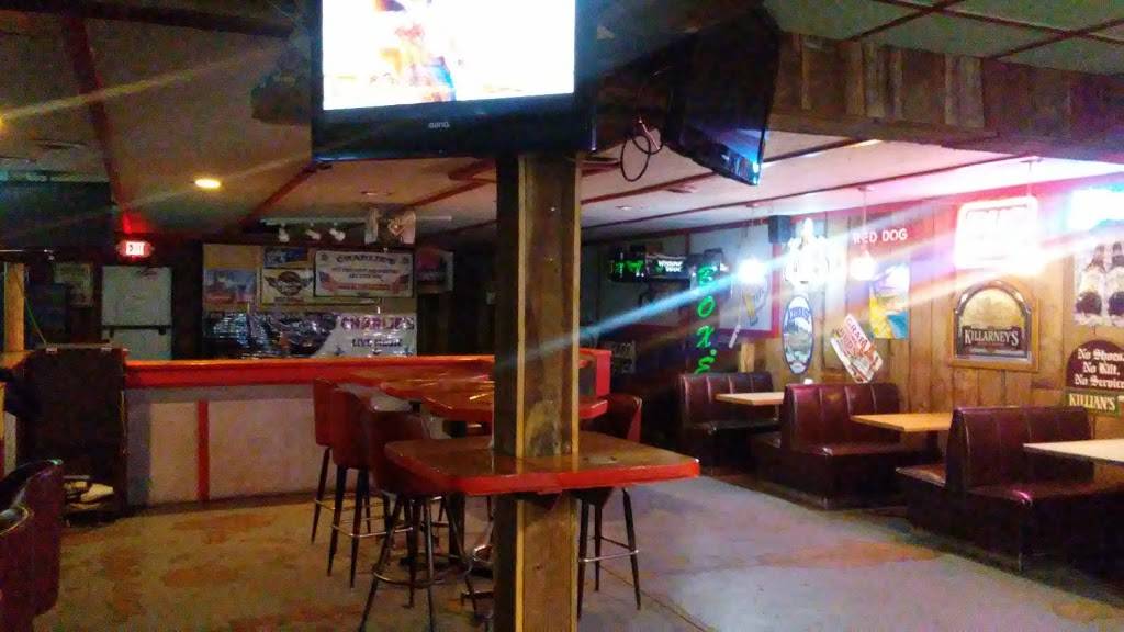 Charlies Place | restaurant | 300 Defiance Ave, Hicksville, OH 43526, USA | 4195429692 OR +1 419-542-9692