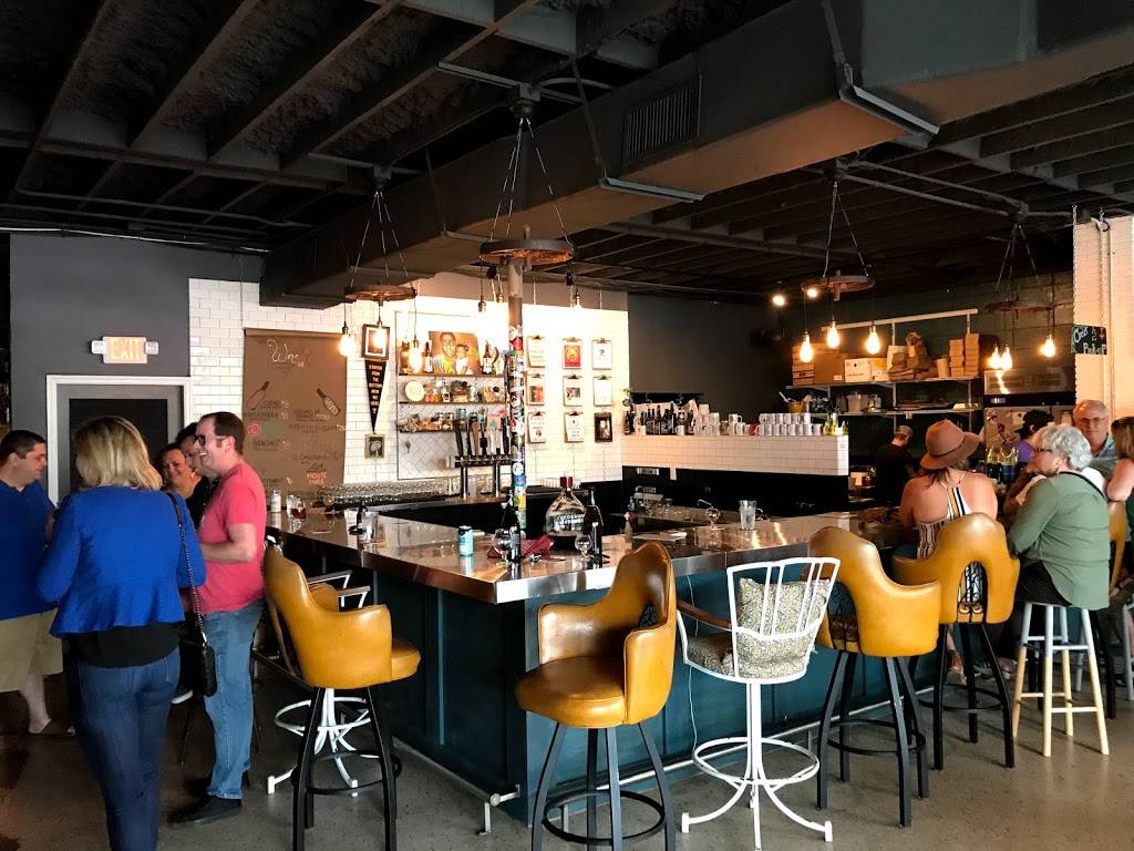 Hawthorne Bottle Shoppe | restaurant | 2927 Central Ave, St. Petersburg, FL 33713, USA | 7278002810 OR +1 727-800-2810