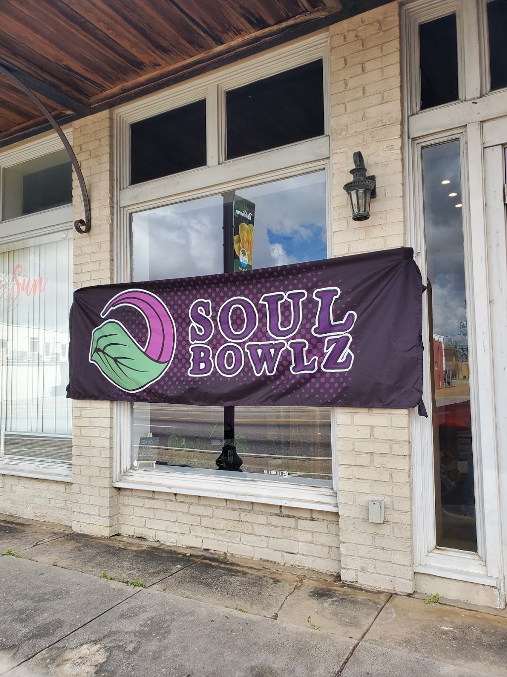Soul Bowlz Foley | restaurant | 119 S McKenzie St, Foley, AL 36535, USA | 2519431518 OR +1 251-943-1518