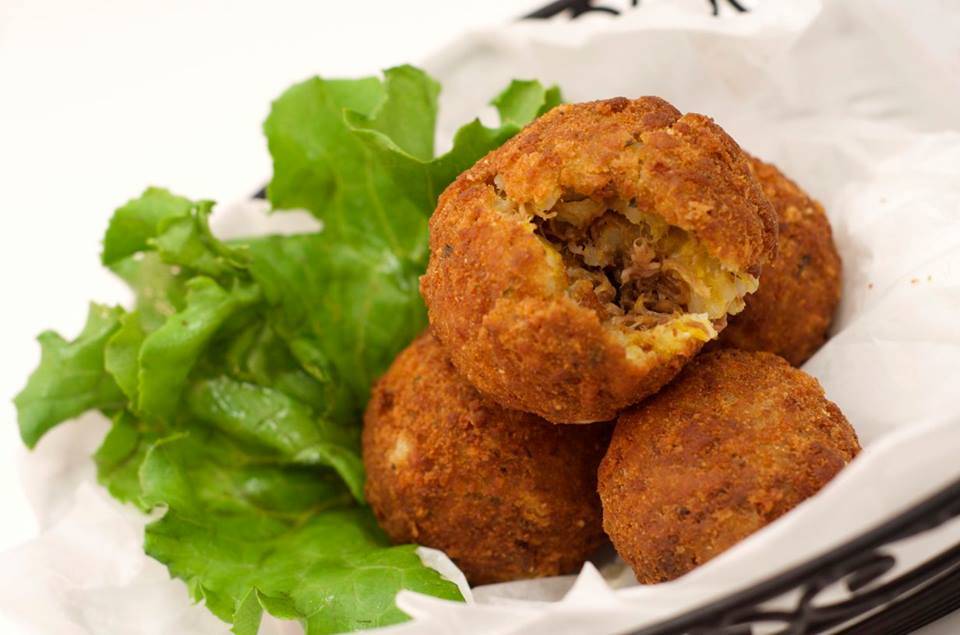 Boteco Restaurant | restaurant | 5135 International Dr #12, Orlando, FL 32819, USA | 4073637730 OR +1 407-363-7730