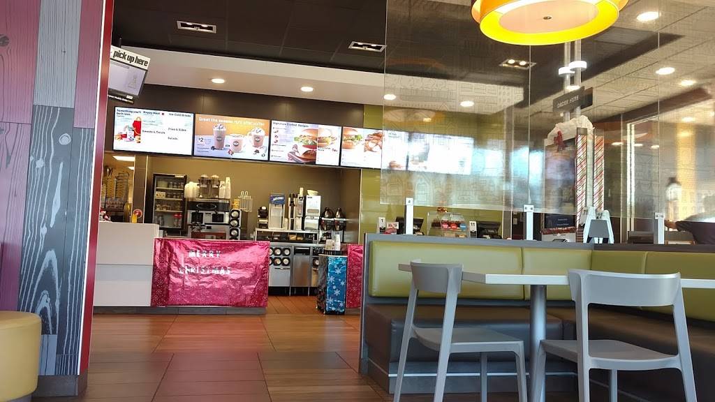 McDonalds | cafe | 1503 13th Ave, Mendota, IL 61342, USA | 8155382100 OR +1 815-538-2100