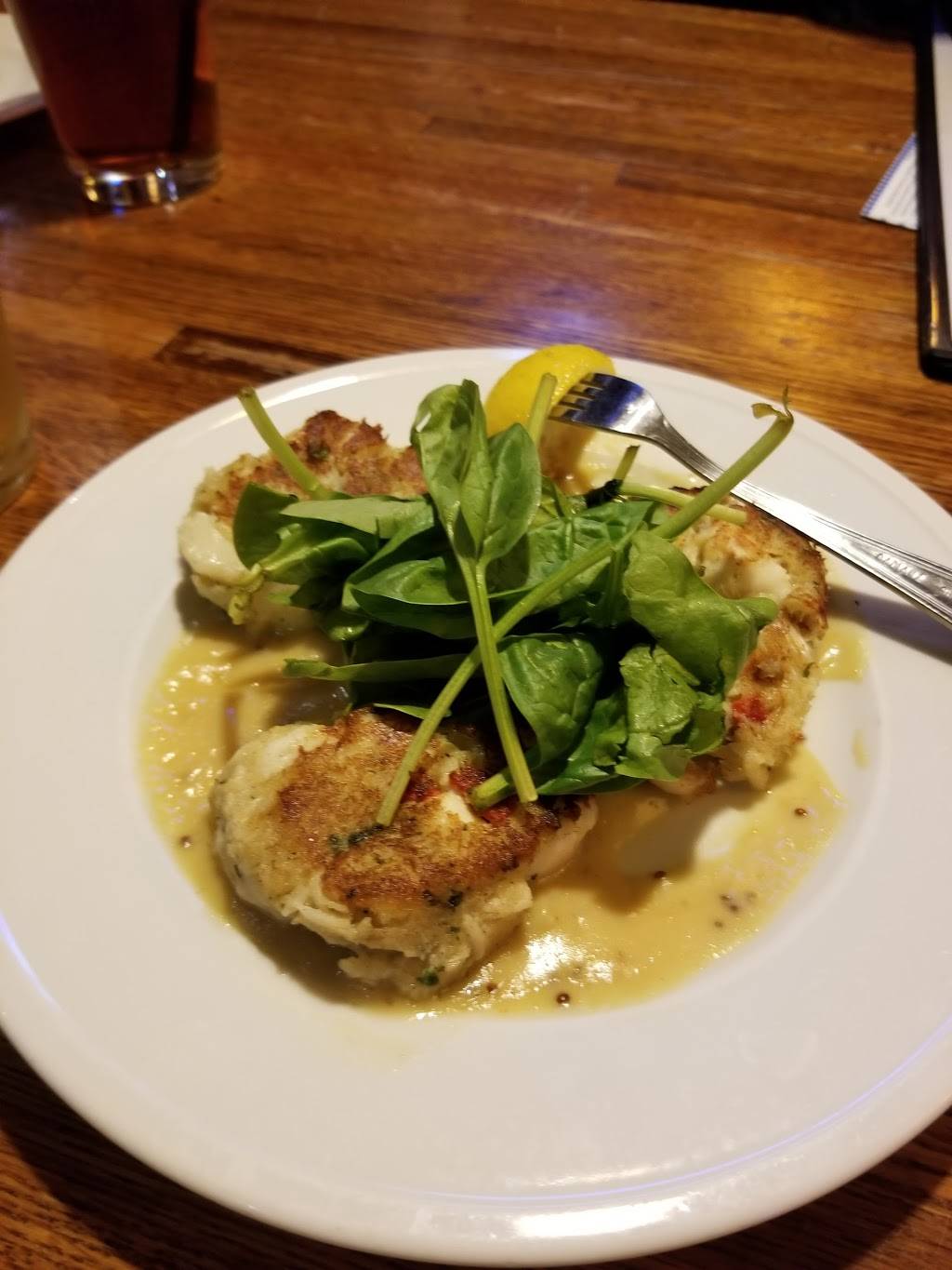 Charlie Browns Fresh Grill | restaurant | 111 N Broad St, Woodbury, NJ 08096, USA | 8568538505 OR +1 856-853-8505