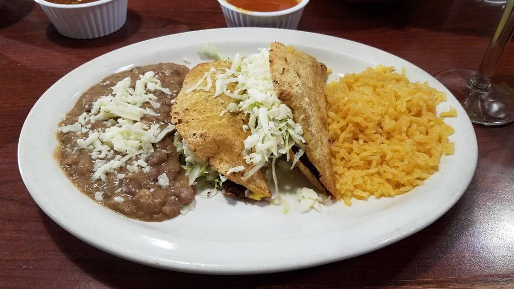 Santa Fe Restaurant | restaurant | 132 E Church St, Sandwich, IL 60548, USA | 8157866737 OR +1 815-786-6737