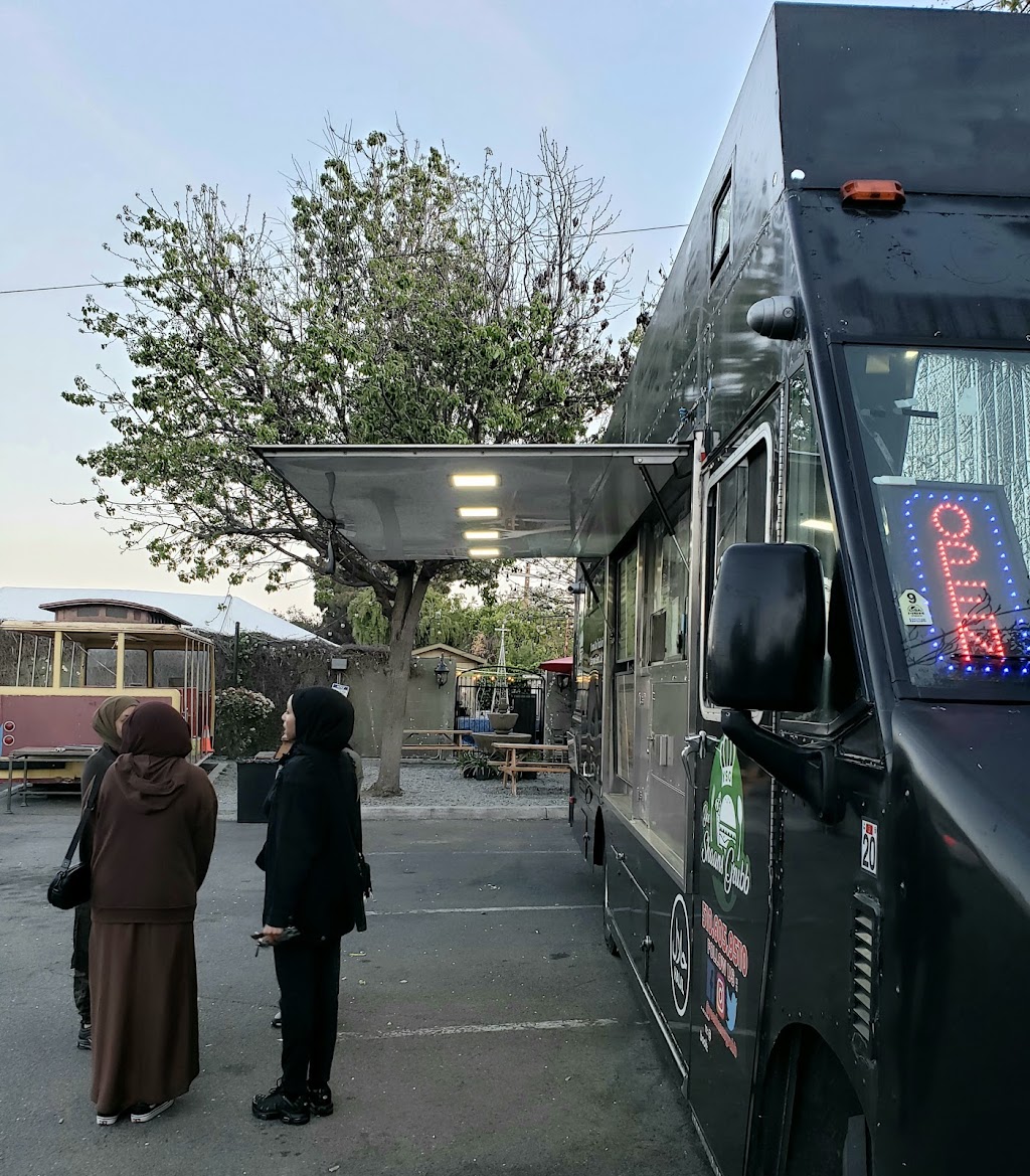 YeeShaans Grubb | restaurant | 4050 Alder Ave, Fremont, CA 94536, USA | 5106059510 OR +1 510-605-9510