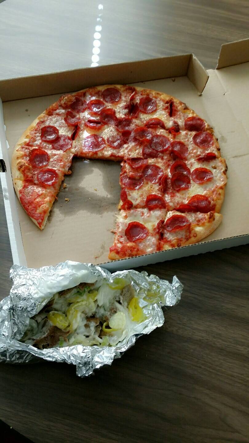 Feros Pizza & More | restaurant | 1127 E Livingston Ave, Columbus, OH 43205, USA | 6142533183 OR +1 614-253-3183