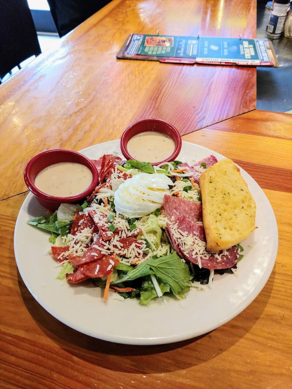 Old Chicago | restaurant | 440 Cool Springs Blvd, Franklin, TN 37067, USA | 6152248380 OR +1 615-224-8380