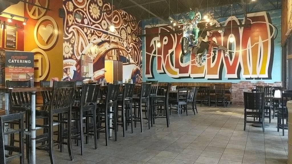 Freebirds World Burrito | restaurant | 4438 Dowlen Rd #101, Beaumont, TX 77706, USA | 4098982900 OR +1 409-898-2900