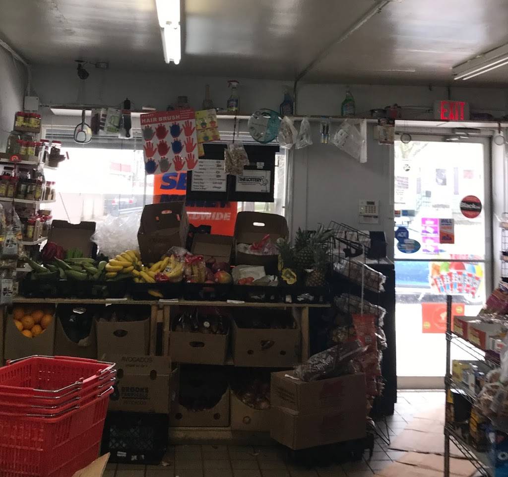 Cast-Mart Restaurant & grocery | restaurant | 606 Andover St, Lawrence, MA 01843, USA | 9786555454 OR +1 978-655-5454