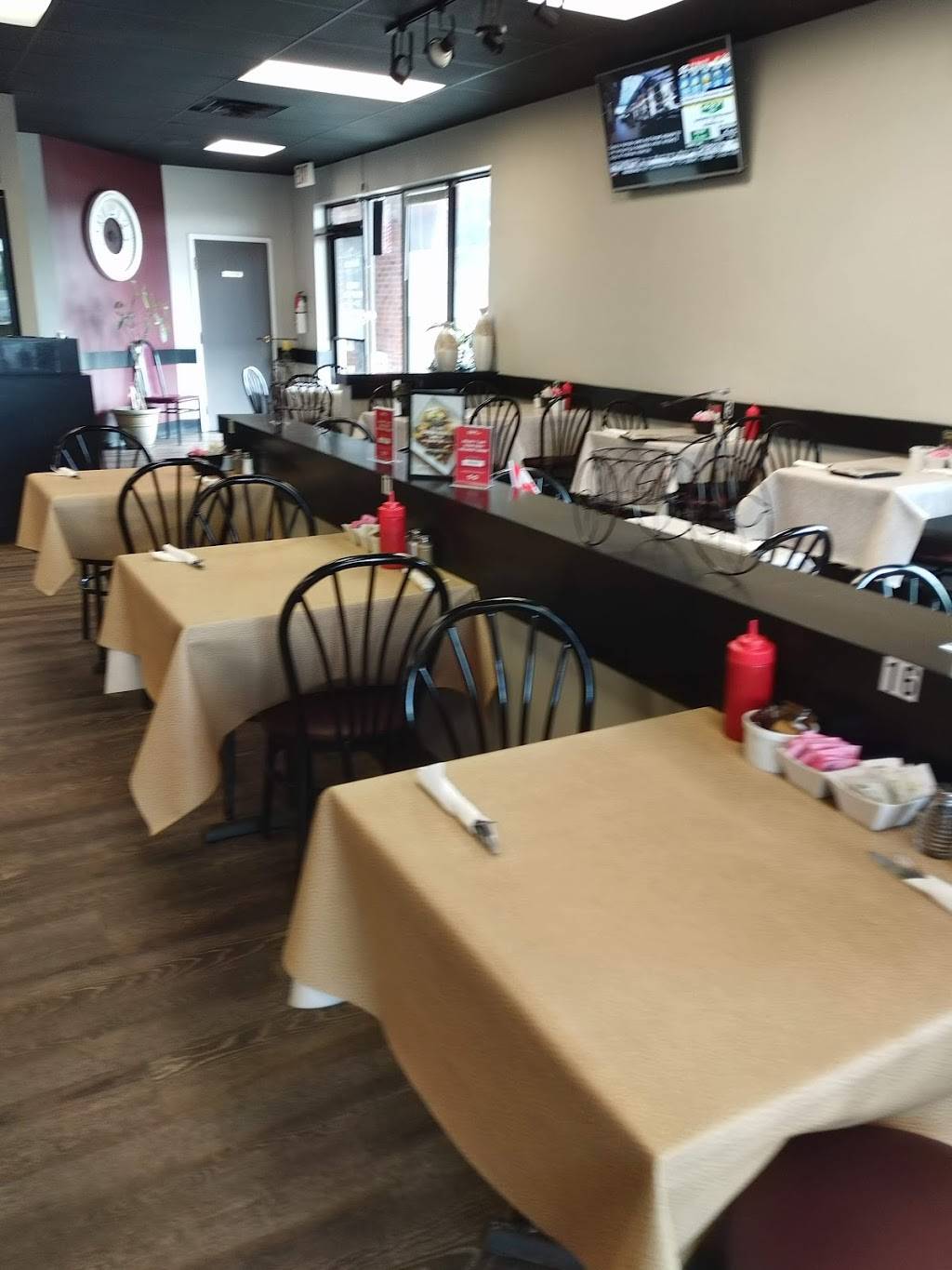 Goodys Restaurant | restaurant | 485 Silvercreek Pkwy N #13, Guelph, ON N1H 7K5, Canada | 5198372443 OR +1 519-837-2443