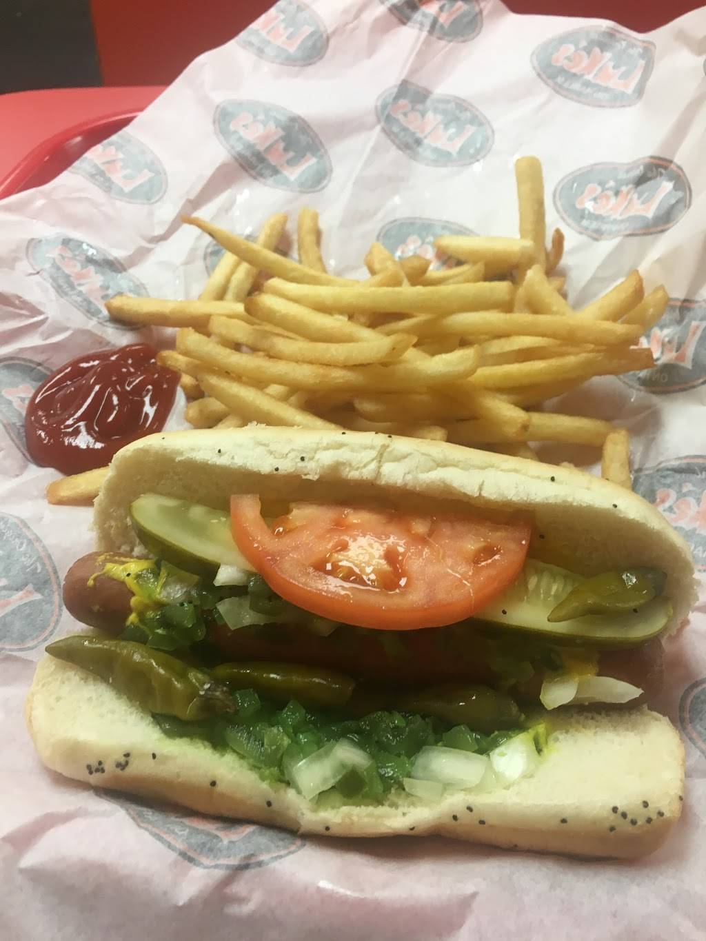 Lukes on Harlem The Original | restaurant | 3130 N Harlem Ave, Chicago, IL 60634, USA | 7738894000 OR +1 773-889-4000