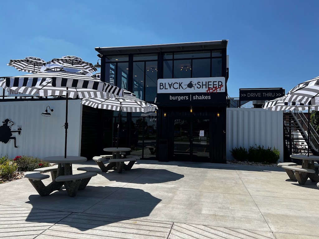 Blacksheep burgers n shakes ASAP | restaurant | 3325 S Glenstone Ave, Springfield, MO 65804, USA | 4175128995 OR +1 417-512-8995