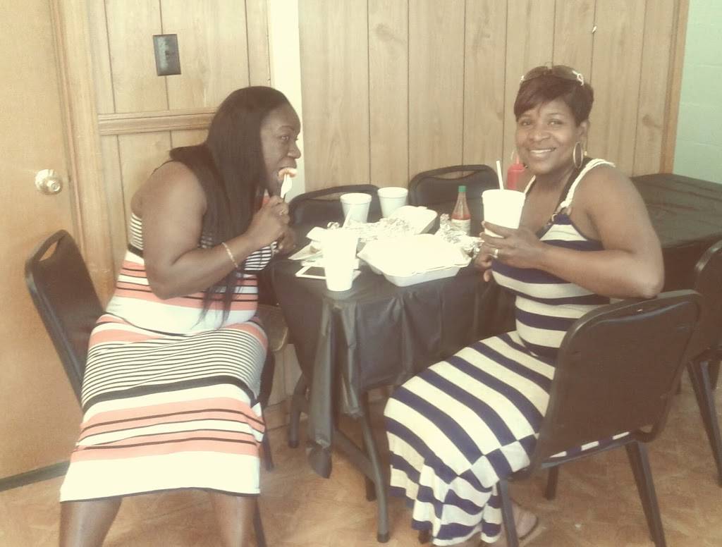 QTs Kitchen | restaurant | 11 S Valdosta Rd, Lakeland, GA 31635, USA | 2295691929 OR +1 229-569-1929