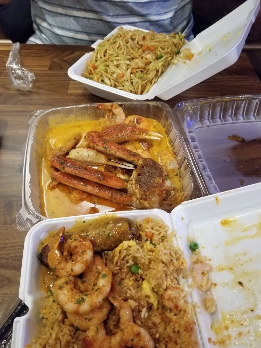 SA Seafood | restaurant | 5222 De Zavala Rd #330, San Antonio, TX 78249, USA | 2102367777 OR +1 210-236-7777