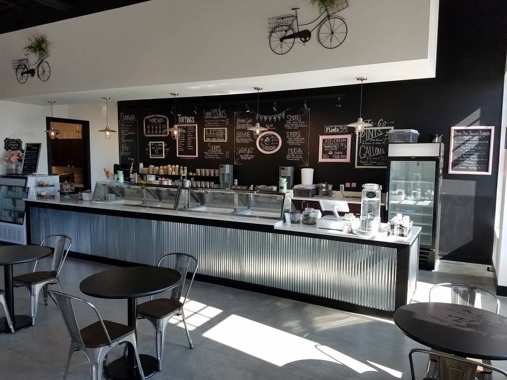 The Outside Scoop | restaurant | 2410 SW White Birch Dr Suite 100, Ankeny, IA 50023, USA | 5154448234 OR +1 515-444-8234